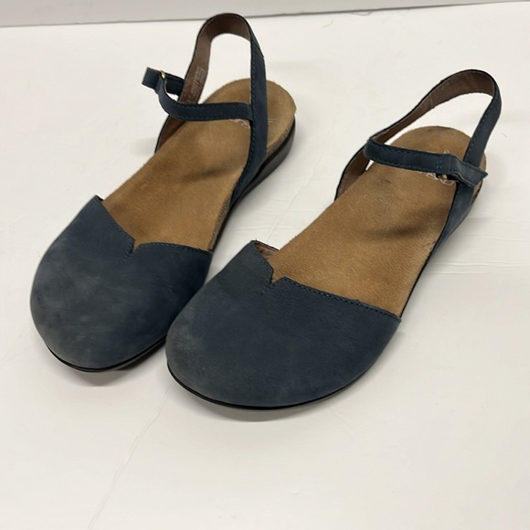 Dansko Rowan Navy Milled Nubuck Mary Jane women’s shoe size 6.5-7 (37) - Picture 3 of 10